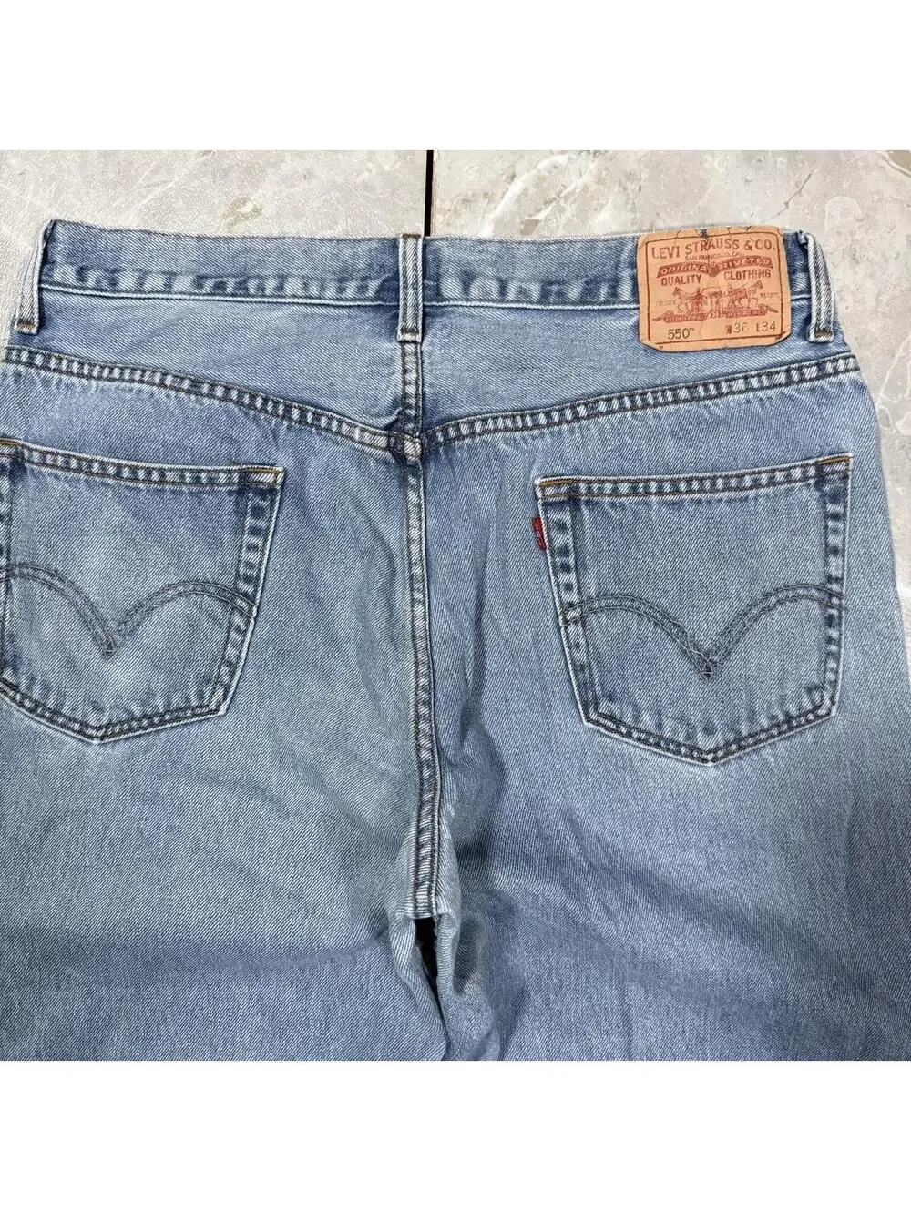 Levi’s 550 Relaxed Fit Light Wash Jeans 36x34